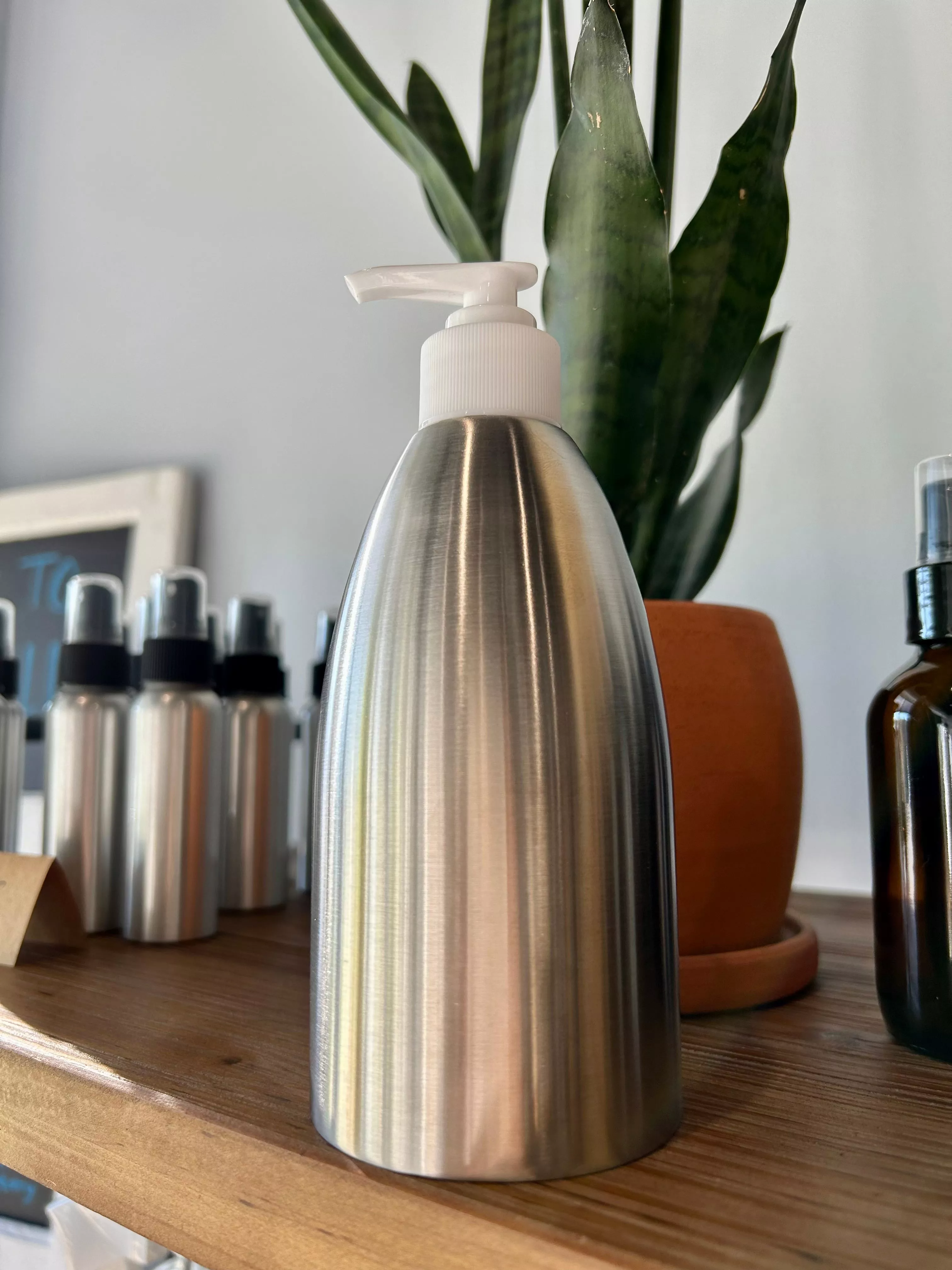 16 fl oz Stainless Steel Bottle with pump top