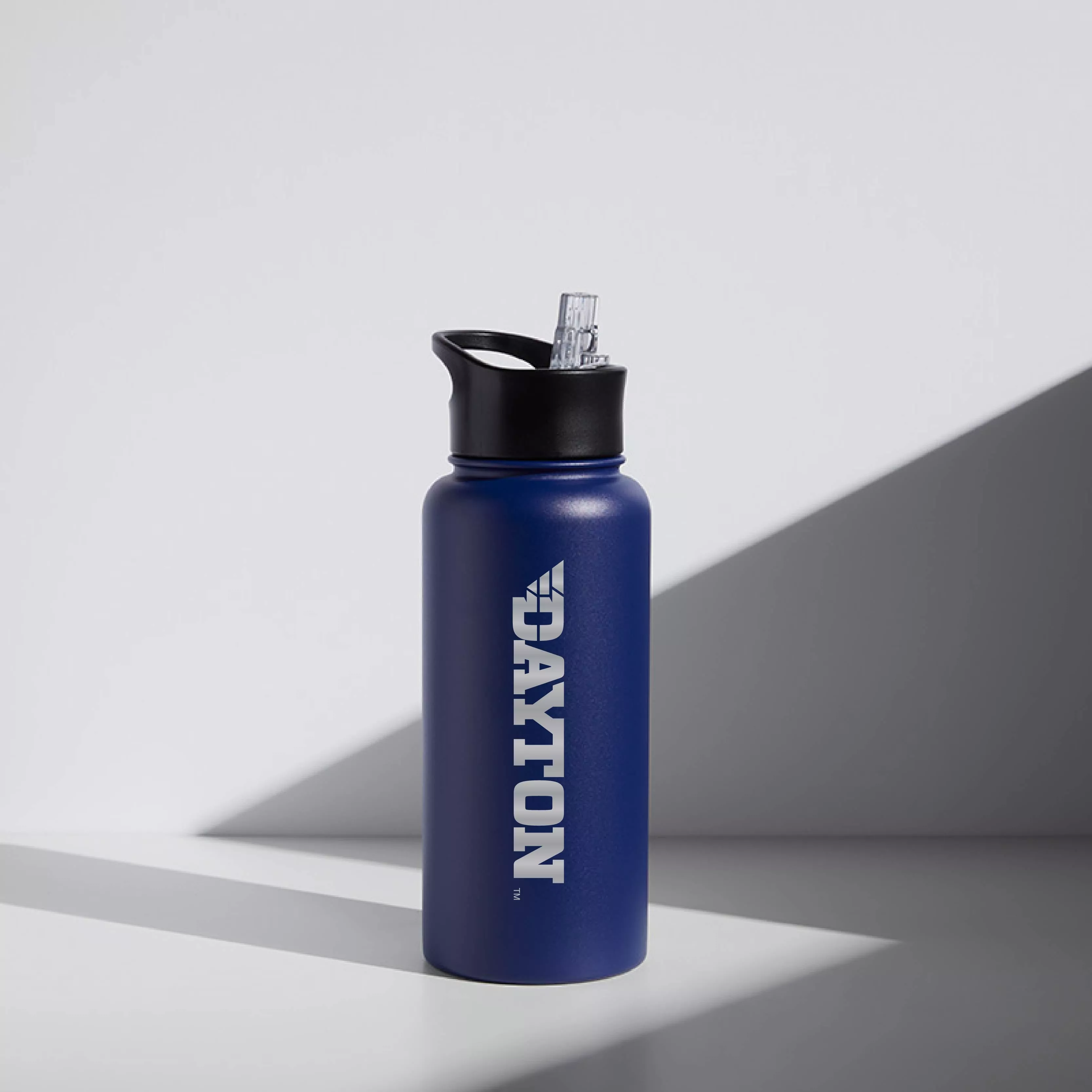 32 oz Dayton Vertical Outline Bottle