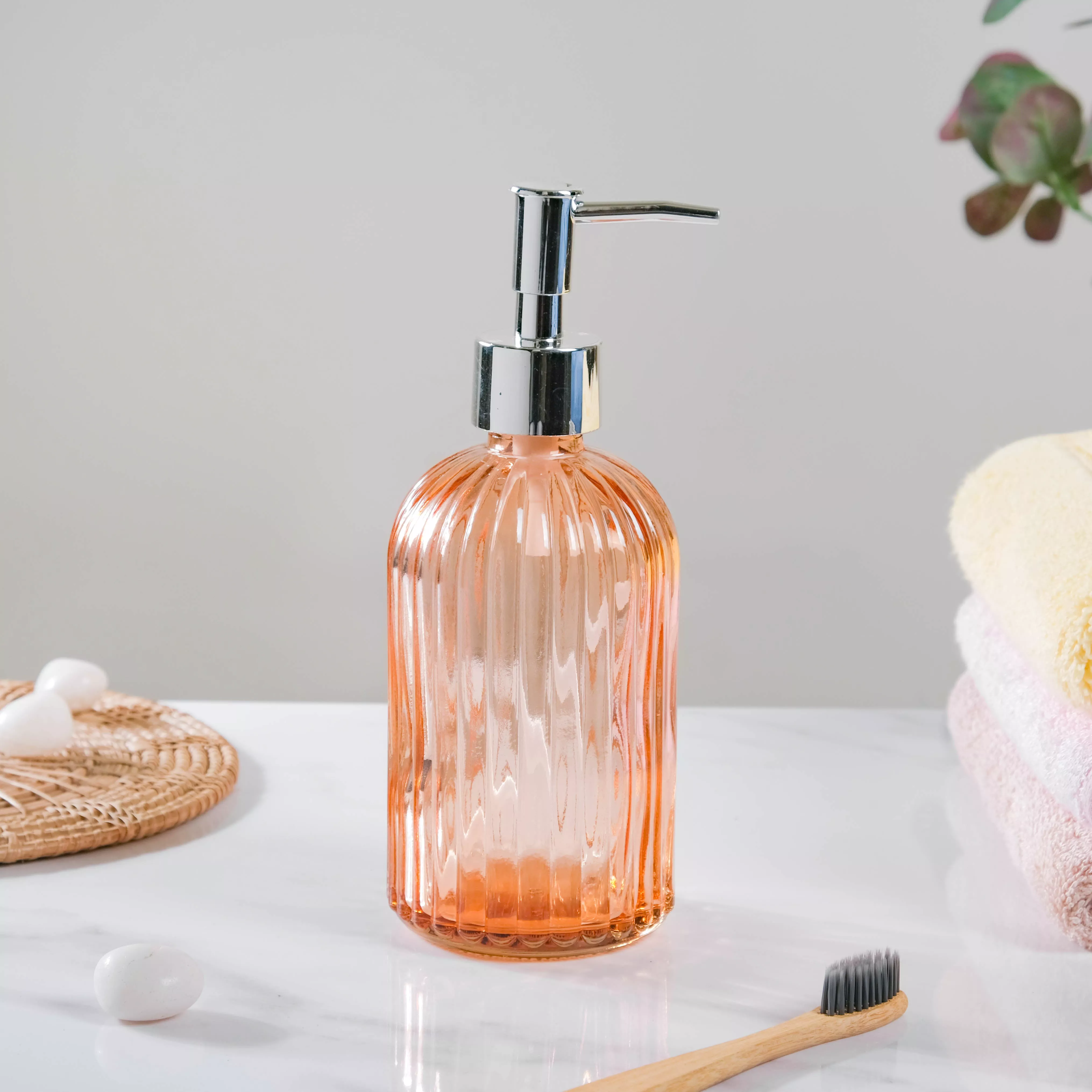 Caramel Amber Glass Dispenser with Nozzle