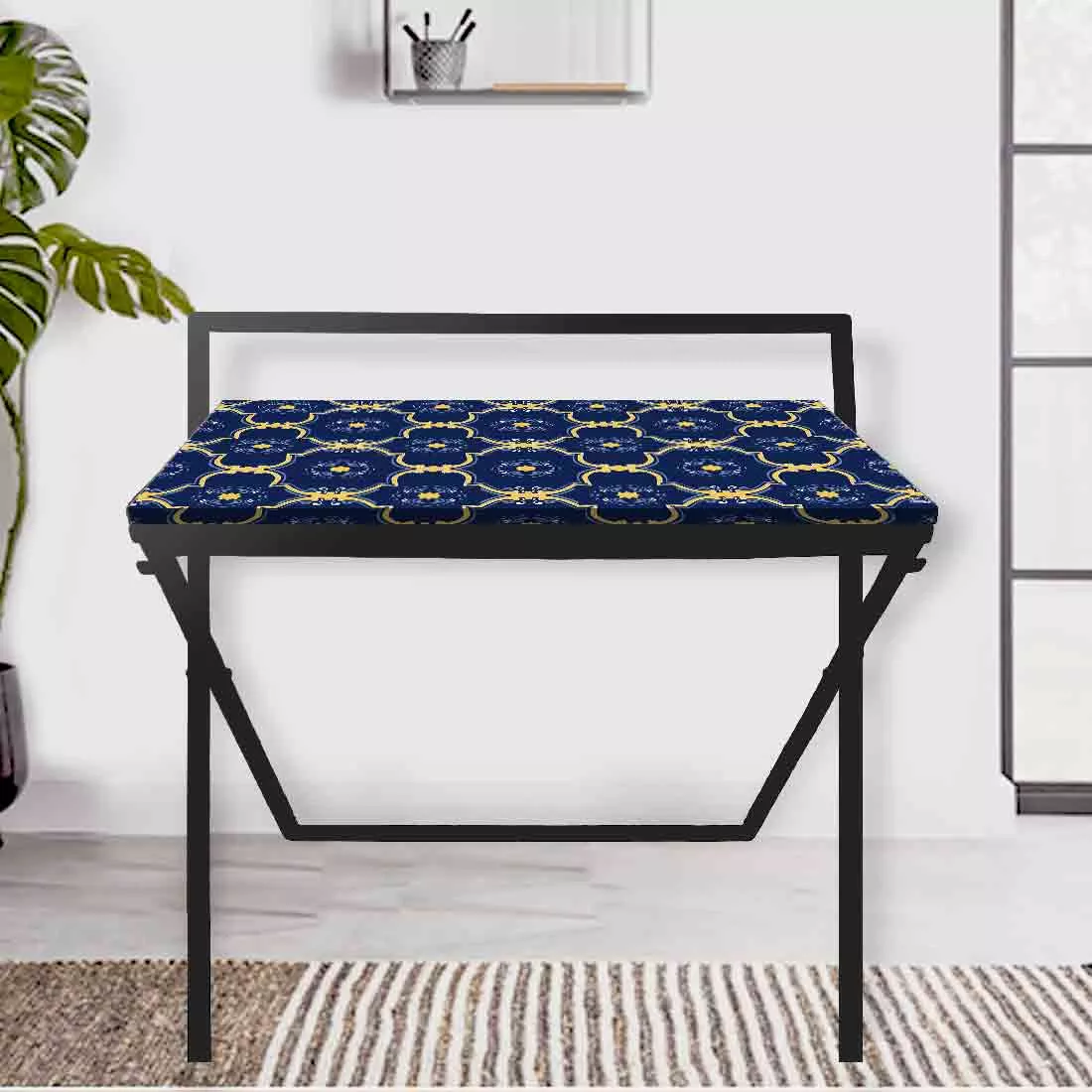 Foldable Mini Study Table for Work from Home - Spanish Design