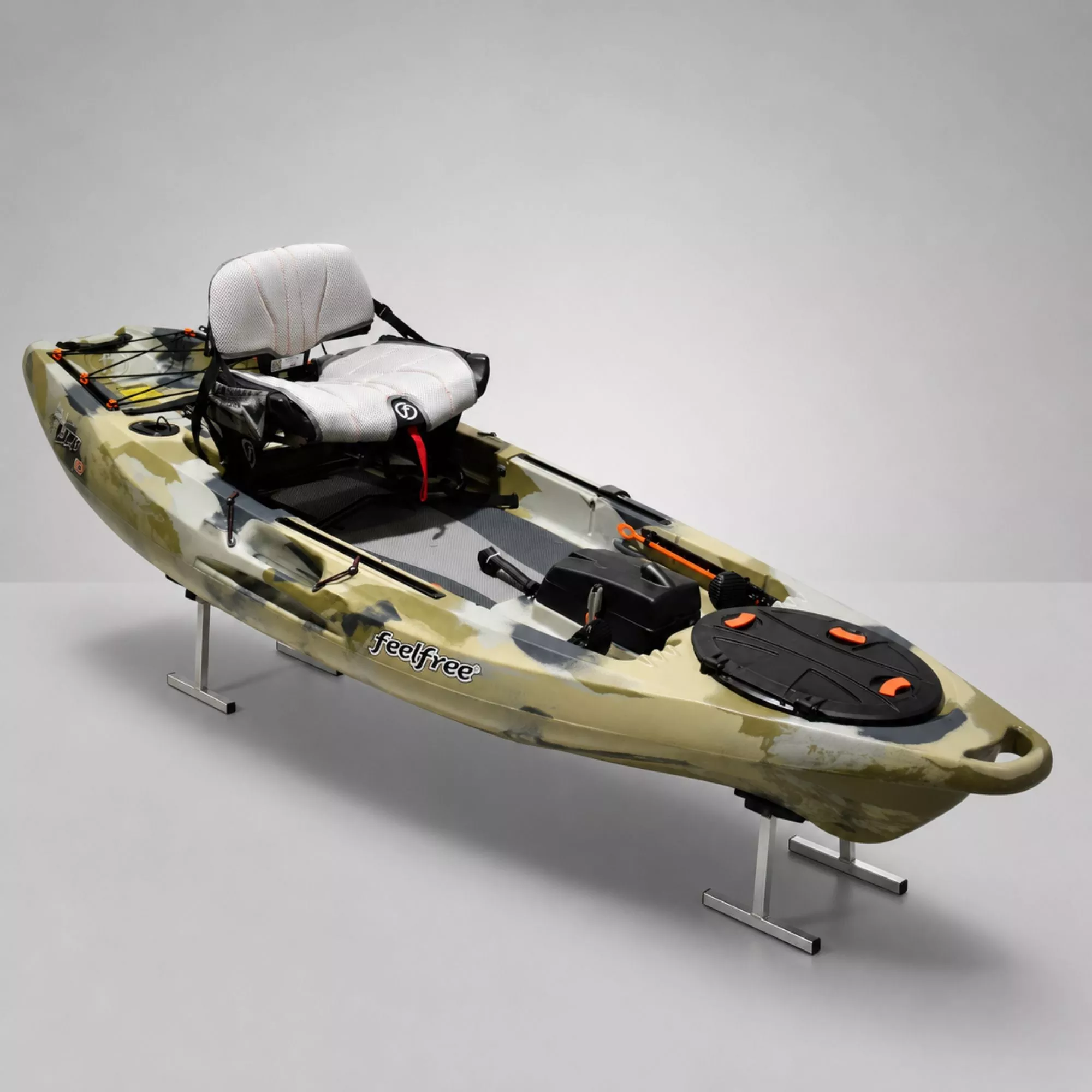Makeranas kajaks Feelfree Lure 10 V2 ar Gravity sdekli