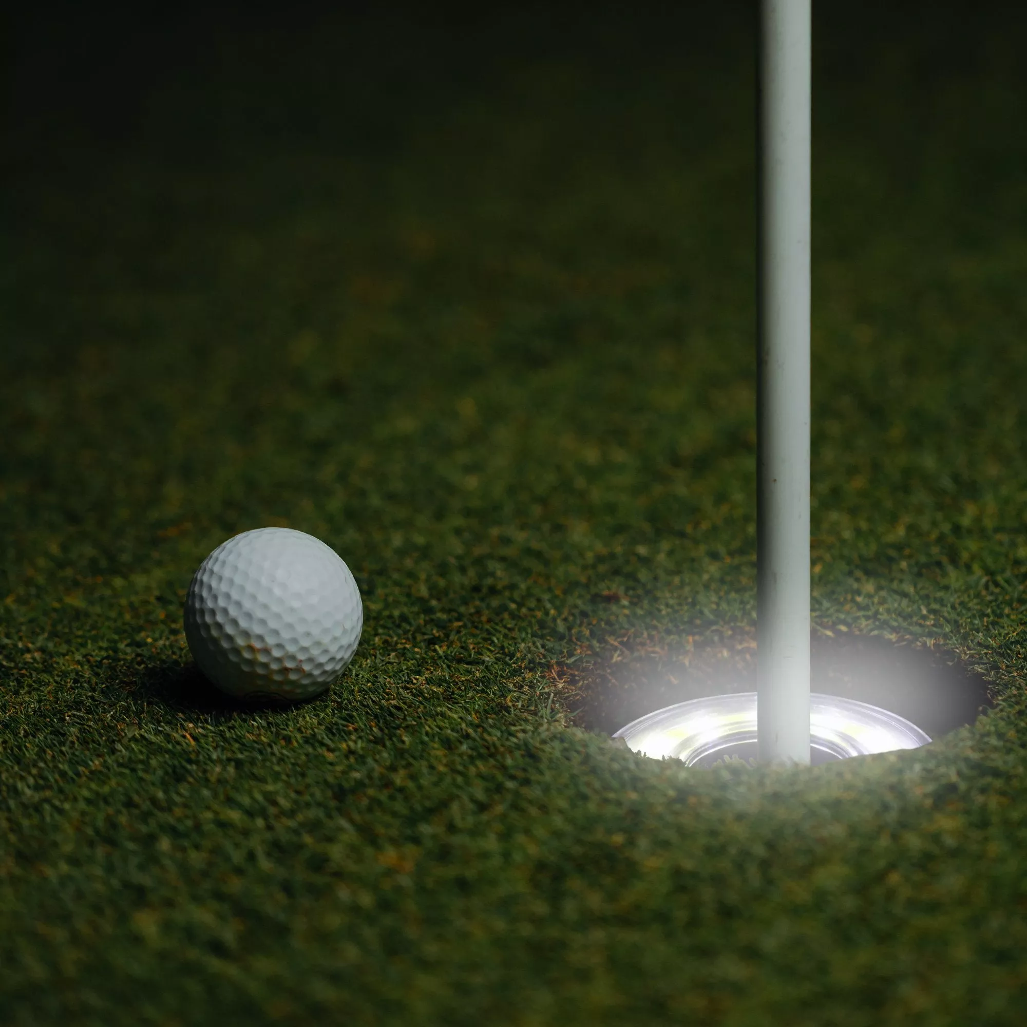 Night Flyer LED Putting Cup Light