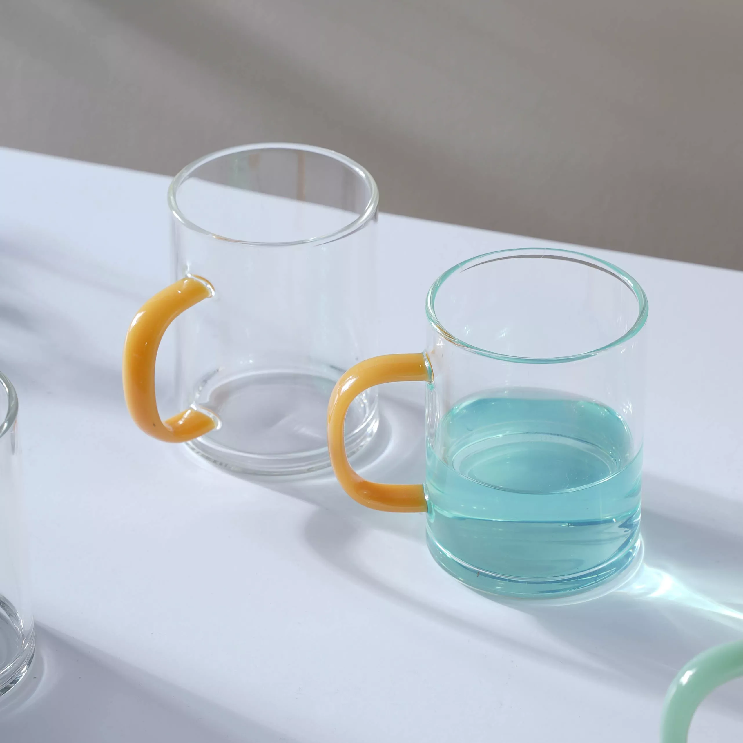 Sleek Coffee Mug|Green&Yellow&Yellow