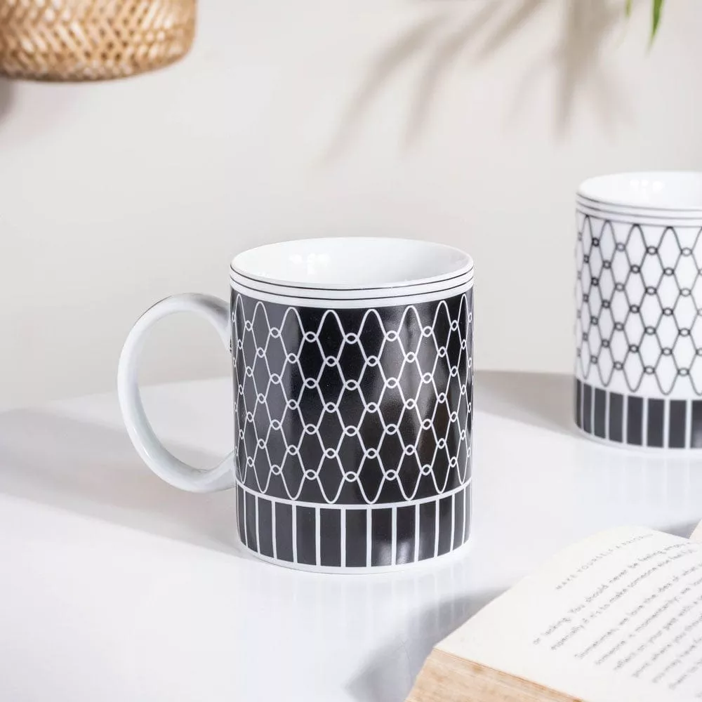 Trellis Gloss Ceramic Mug Black 300 ml